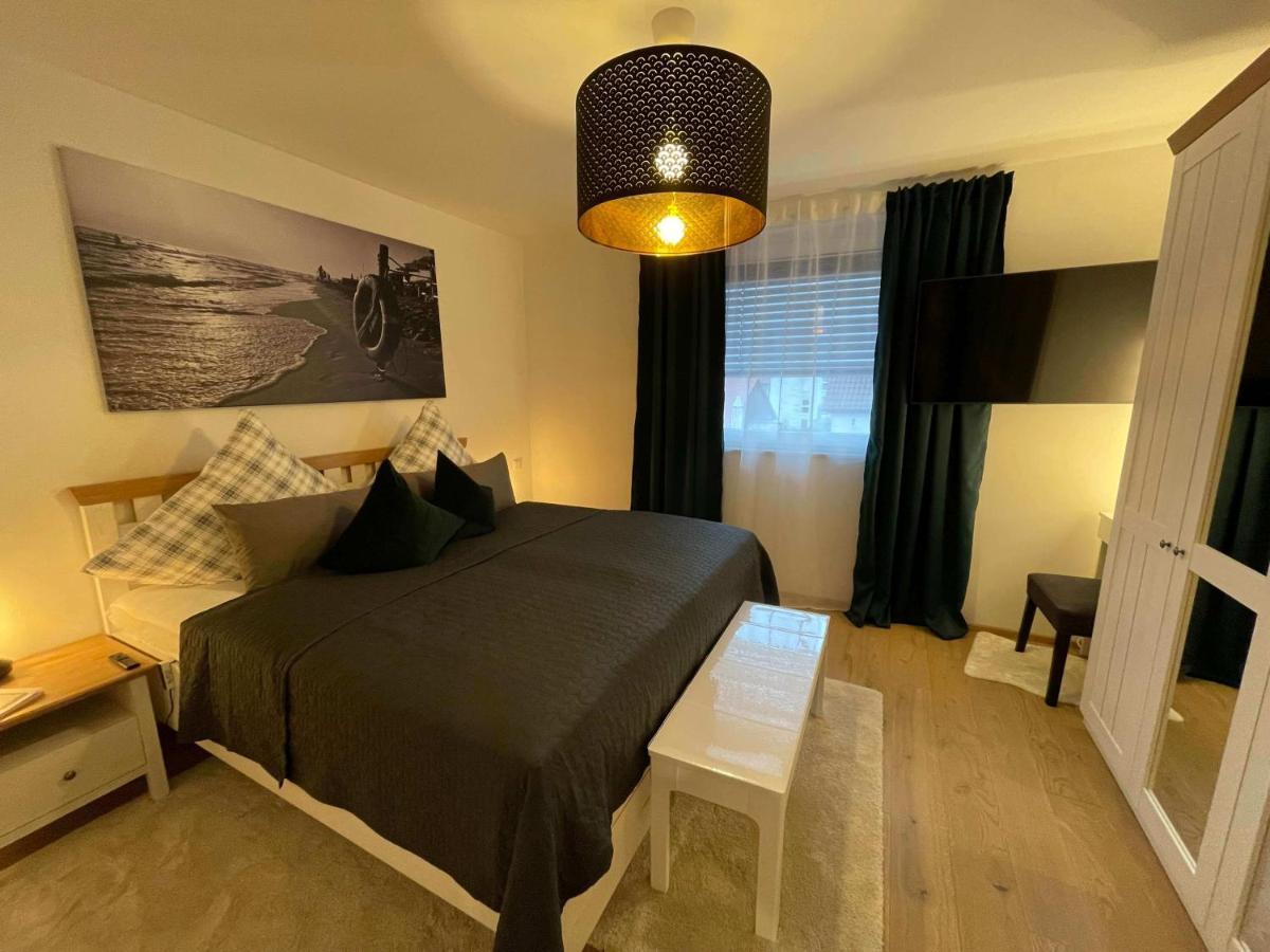 Ferienwohnung Outletcity Metzingen  Buitenkant foto